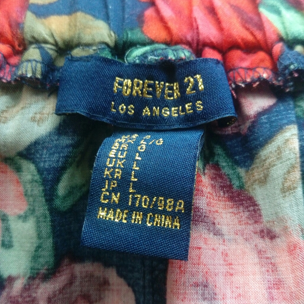 Off-shoulder Top - Picture 7 of 7